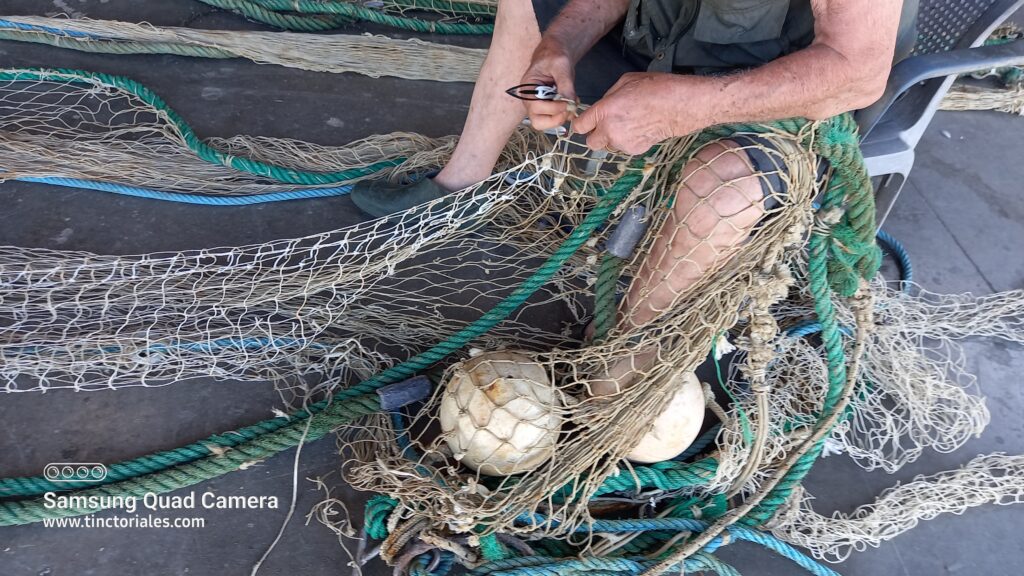 Este pescador de Italia esta de parches, igual que mi amigo de Brasil